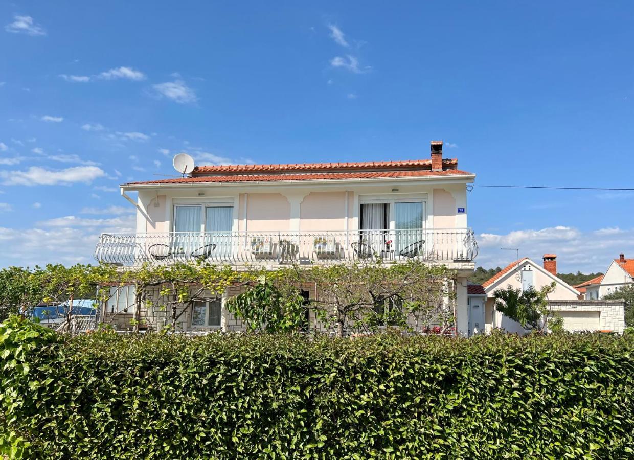 Apartments Tino & Leon Sukošan Εξωτερικό φωτογραφία
